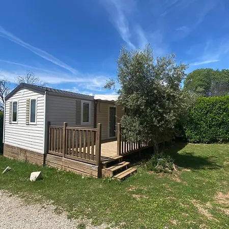Campsite Camping Les Oliviers Oraison